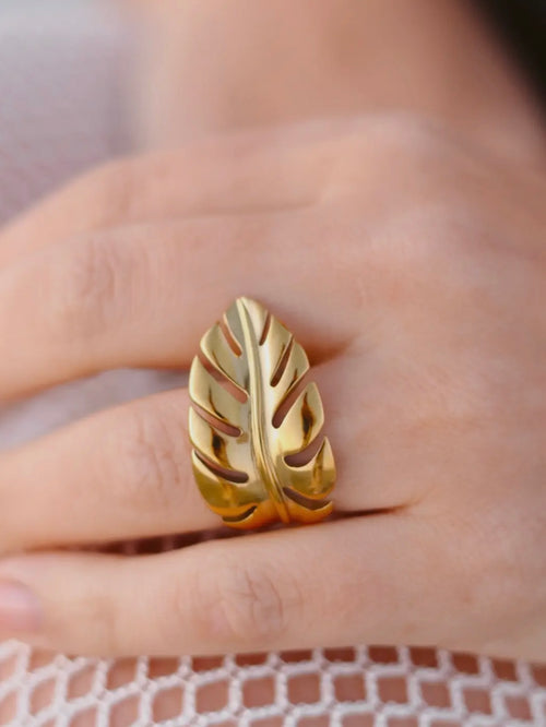 Verona Palm Leaf Ring
