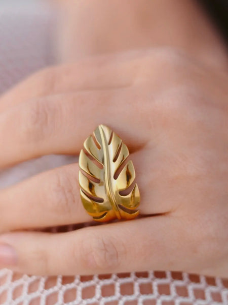 Verona Palm Leaf Ring