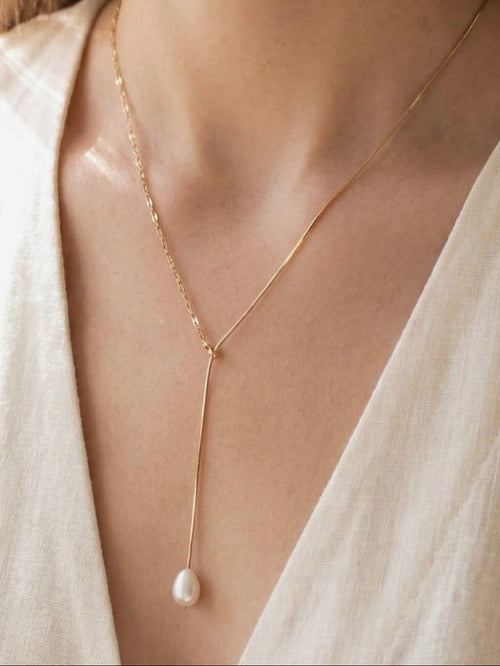 Pass The Pearl Lariat