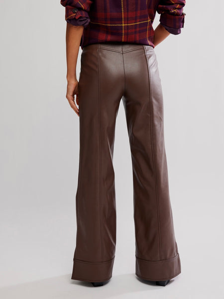 Glow Up Vegan Pant in Potting Soil