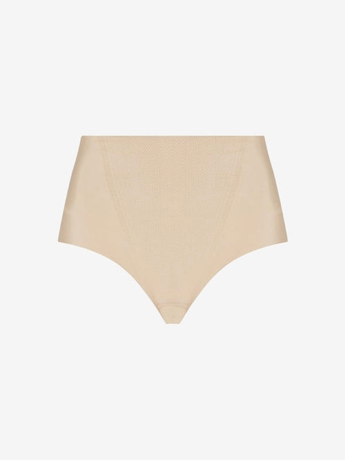 Zone Smoothing Thong in Beige