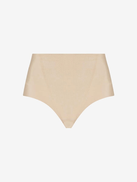 Zone Smoothing Thong in Beige