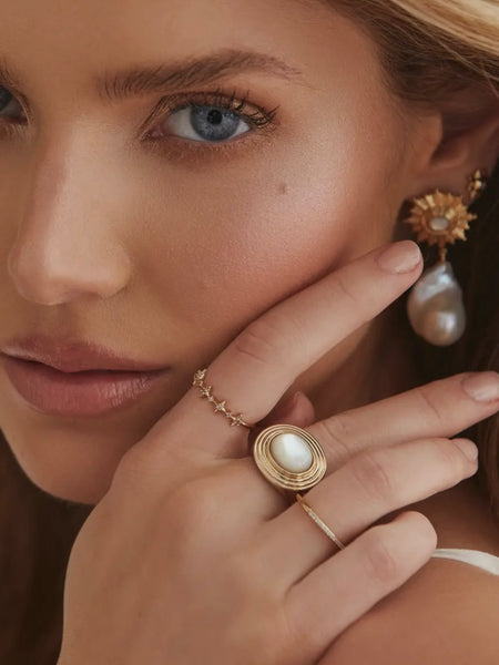 Saturn Statement Ring in Mother of Pearl