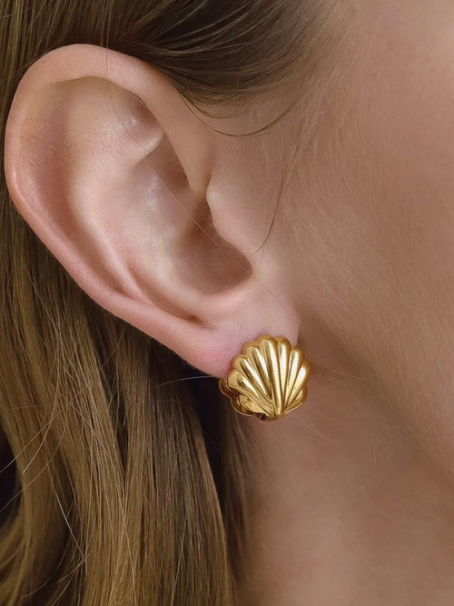 Verina Shell Earrings