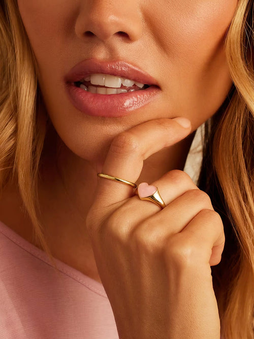 Lou Gemstone Ring in Rose Quartz Gold