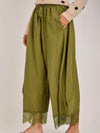 She's The Boss Balloon Pants in Green