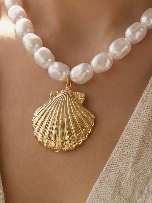Happy As A Clam Necklace