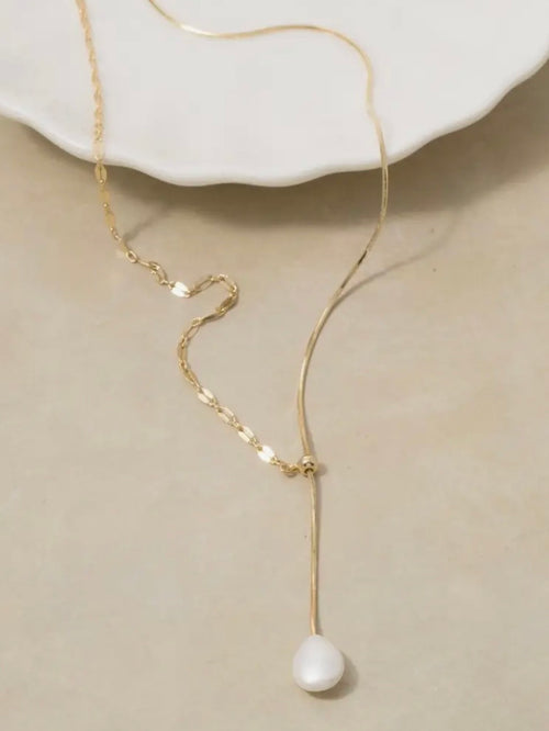 Pass The Pearl Lariat