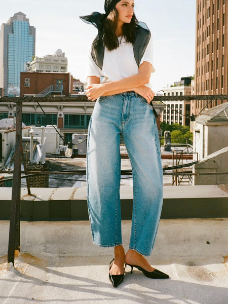 Gigi Barrel Jean in Brad Blue