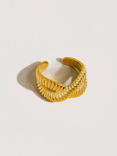 Nia Cross Spiral Ring