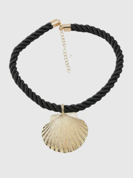 Shell Rope Necklace in Black