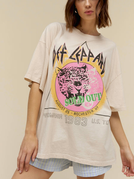 Def Leppard Sold Out 1983 One Size Tee in Dirty White