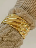 Manon Wavy Bold Bangle