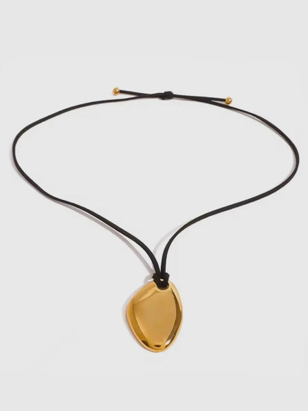 Echo Cord Necklace in Gold