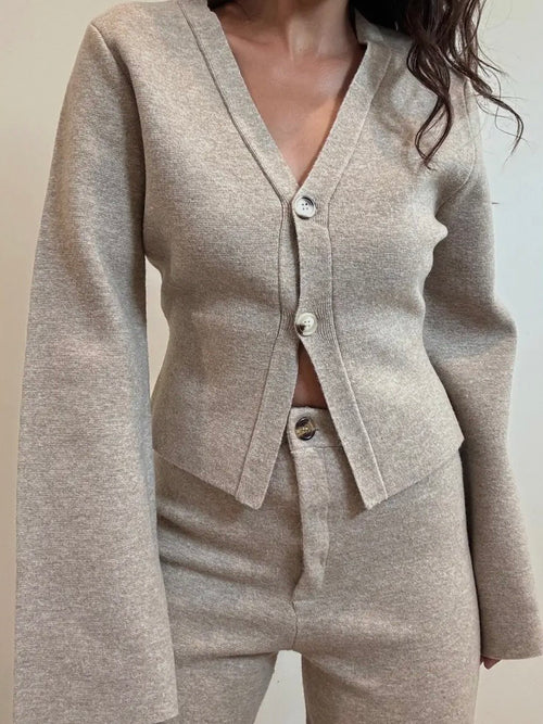 Bell & Tell Cardigan in Oatmeal