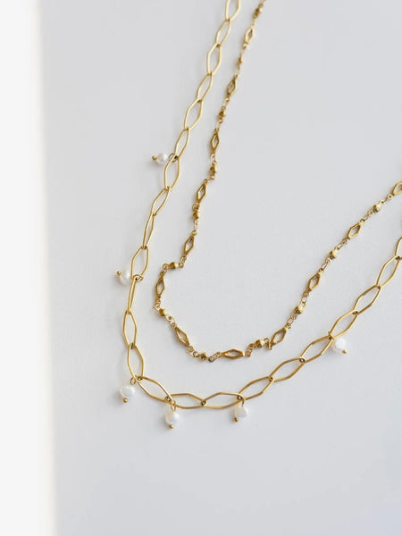 VVI Relaxed Short in Earth Mother Raw Hem