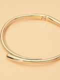 Unhinged Choker in Gold