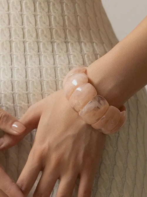 Acrylic Stretch Bracelet in Pink