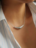 Cendre Curve Necklace in Silver