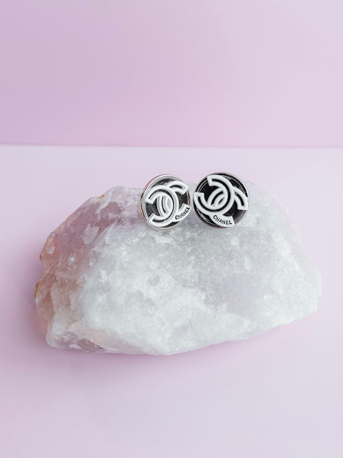 Repurposed Black & White CC Retro Earring