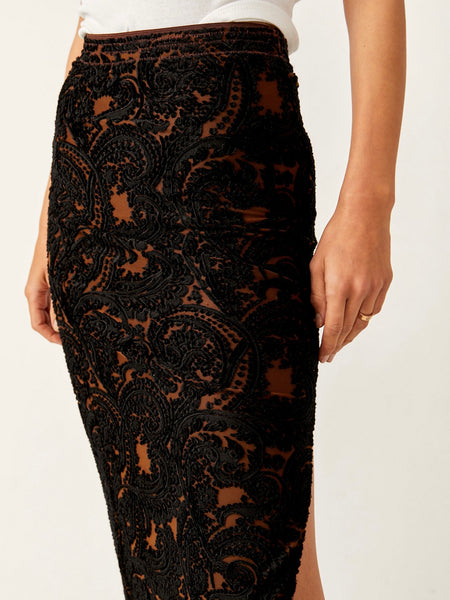 Rosalie Velvet Midi Skirt in Black
