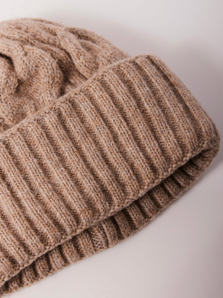 Coast Line Beanie in Oatmeal