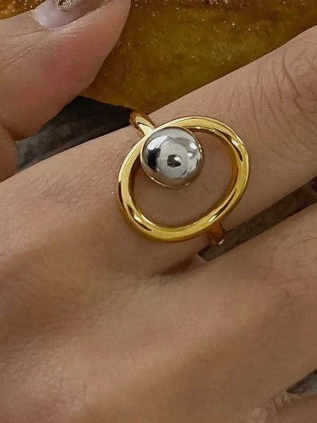 Sibylle Two Tone Round Ring