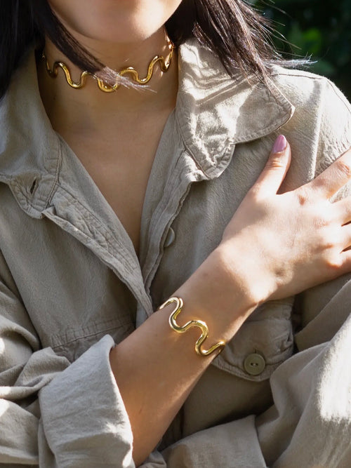 Alma Wavy Cuff