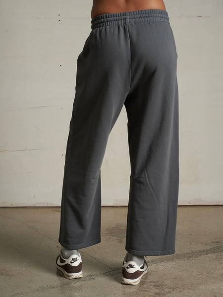 Fallon Fleece Barrel Pants in Charcoal