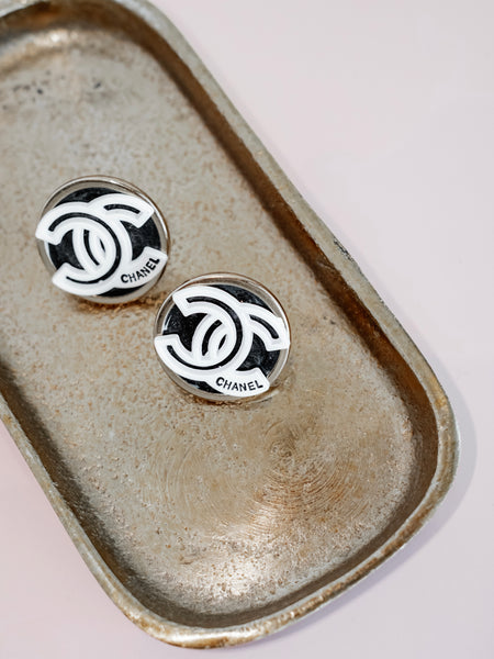 Repurposed Black & White CC Retro Earring