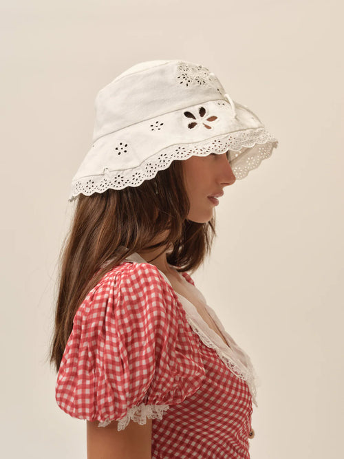 Bow Inset Bucket Hat in White