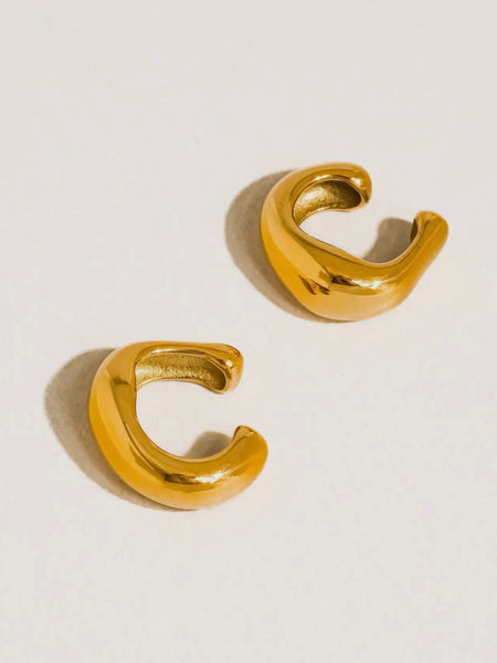 Bronte Chunky Ear Cuff in Gold