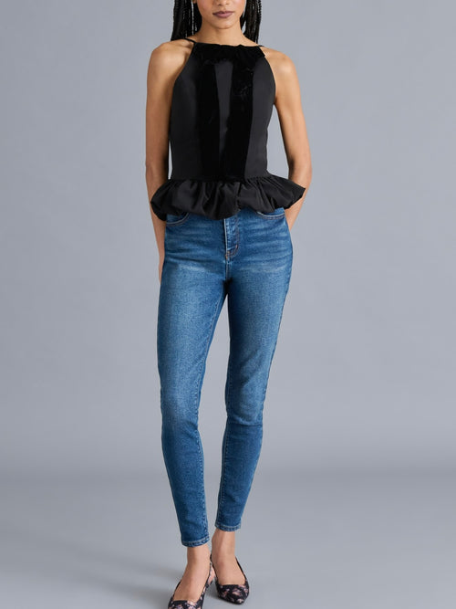 Prim Top in Black