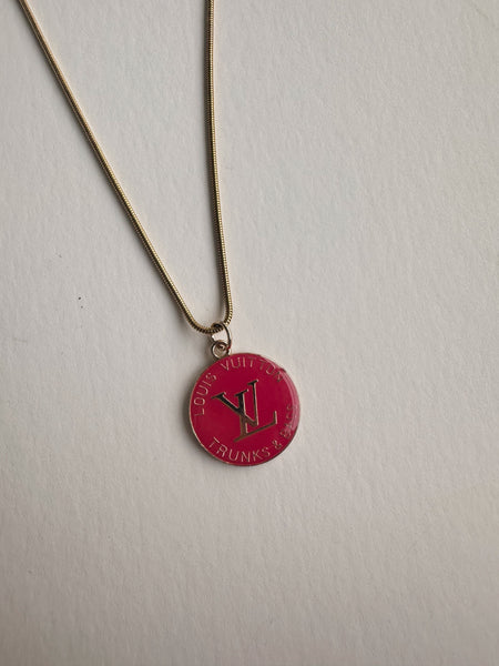 Very Vintage 60 Necklace in Red