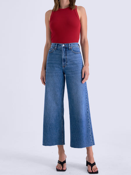 Lana Crop Jean in Cityscape