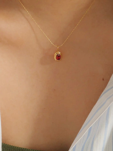 Cornelia Gemstone Necklace in Red