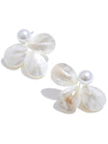 Daisy Pearl Stud Earrings