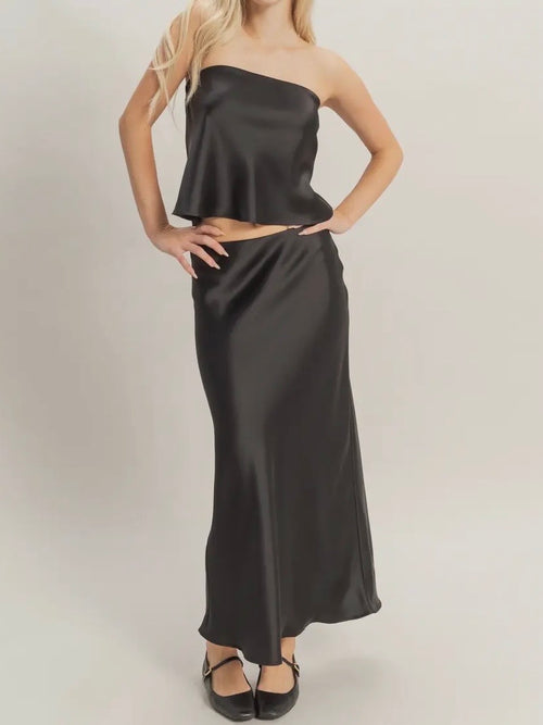 She's Cute Midi Skirt in Black