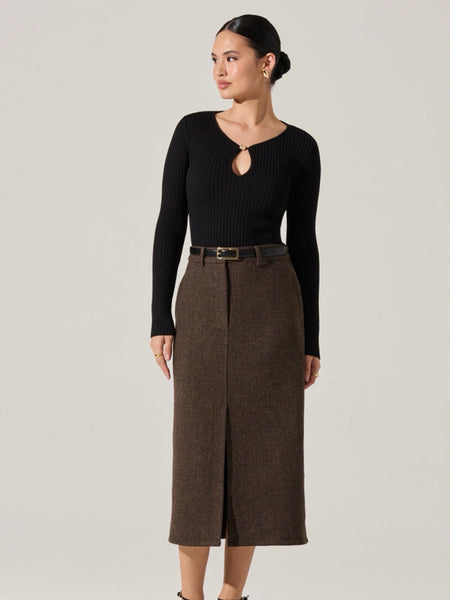 Lynly Sweater in Black