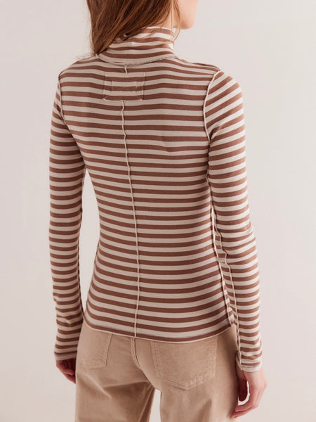 Good Good Turtle Stripe in Otter & Tea