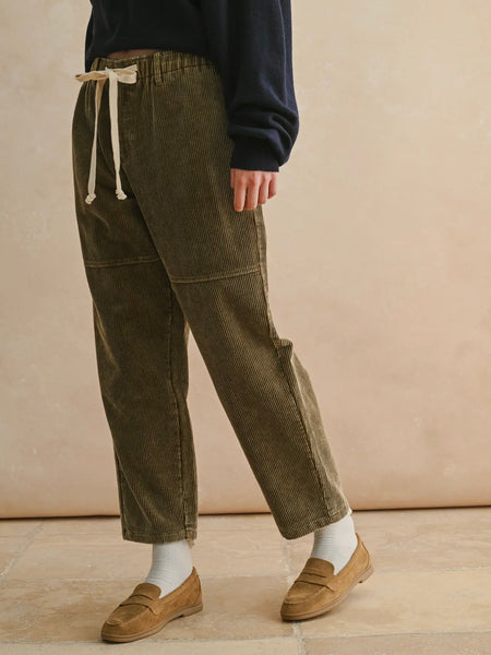 Strike A Cord(uroy) Pants in Olive