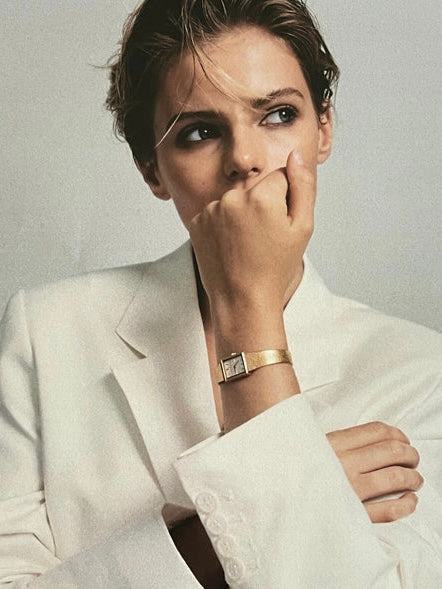 Bella Watch in Gold