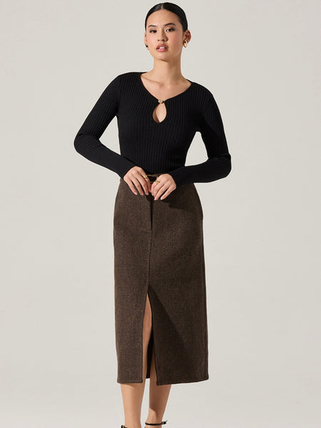 Lynly Sweater in Black