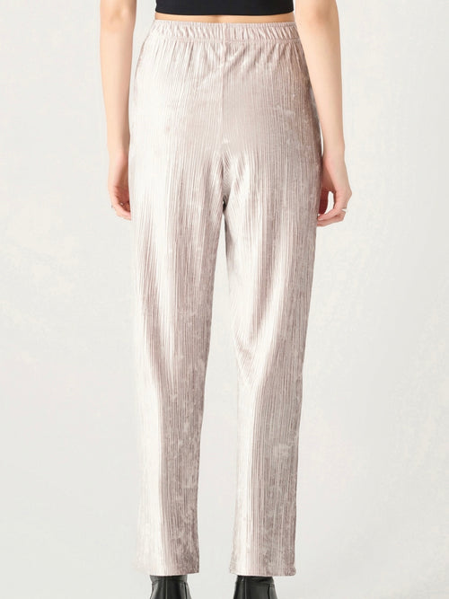 Tin Minutes Late Pant in Silver