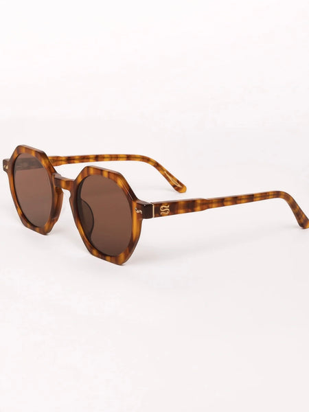 Millie Sunnies in Match Play