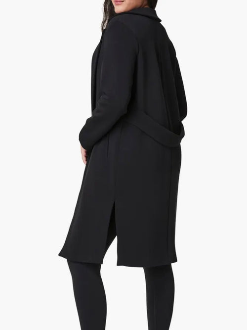 AirEssentials Coat in Very Black