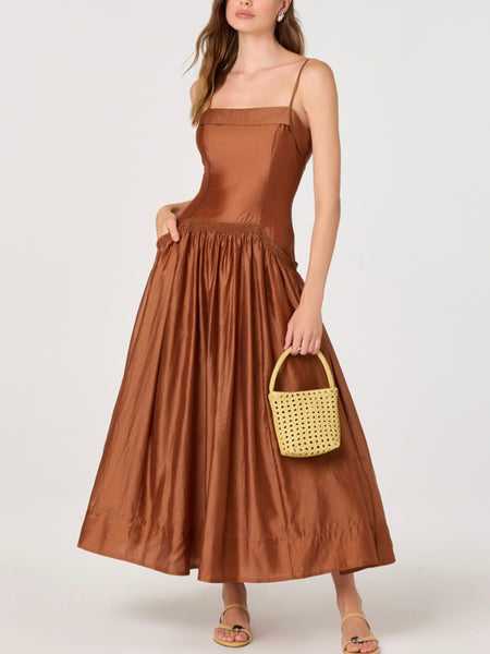 Ovina Dress in Spice Brown