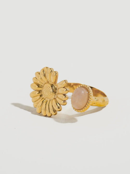 Juniper Daisy & Stone Ring