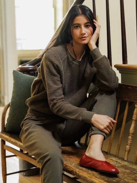 Ziggy Inside Out Sweatshirt in Dark Olive