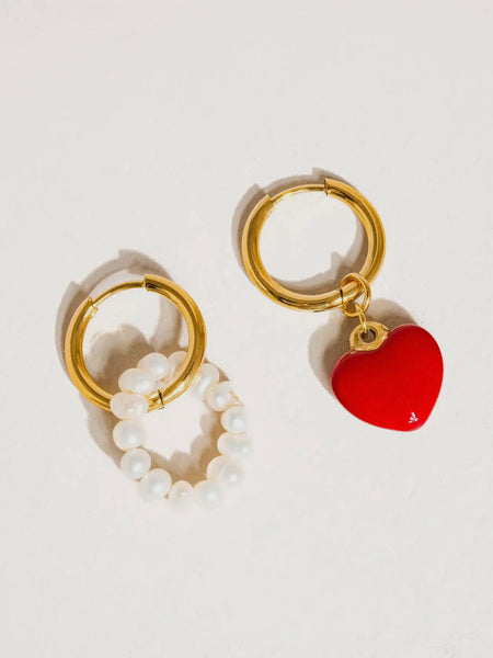 Euphrasie Mismatch Heart & Pearl Earrings